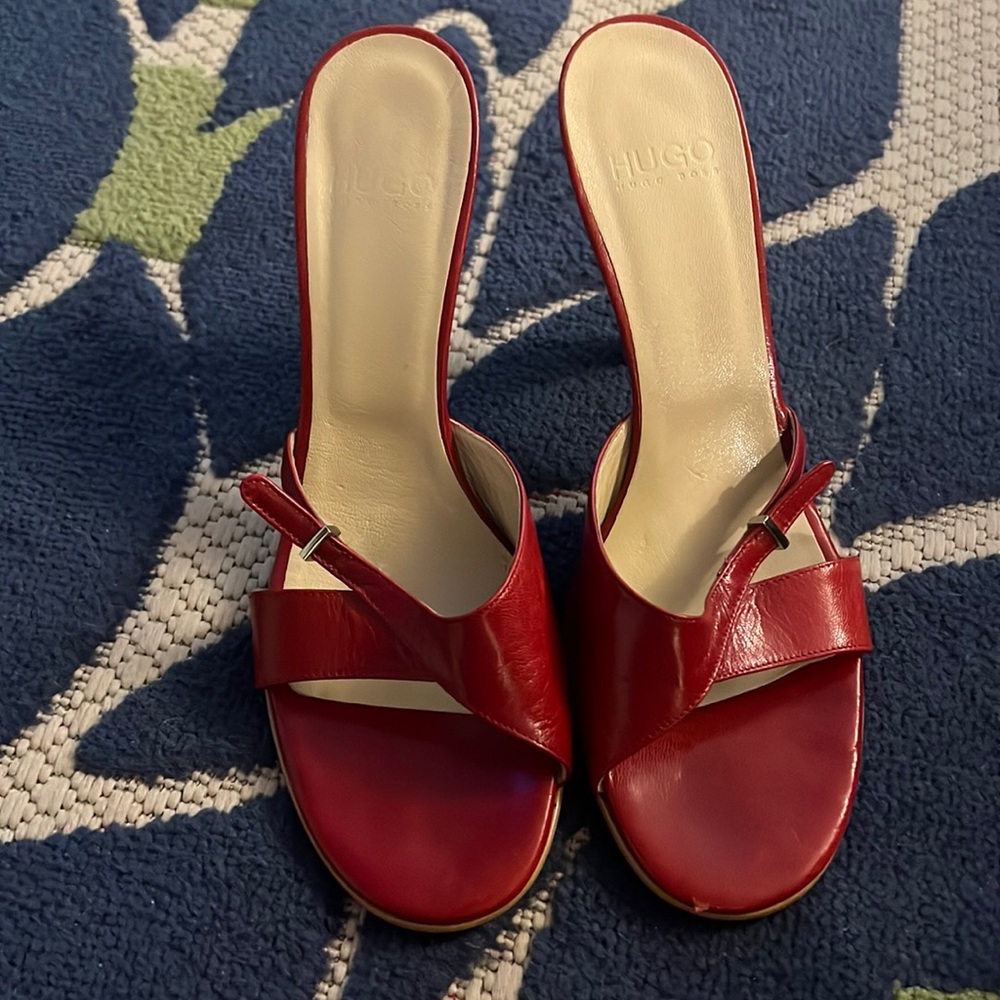 Hugo Boss Red Sandals - Picture 1 of 4